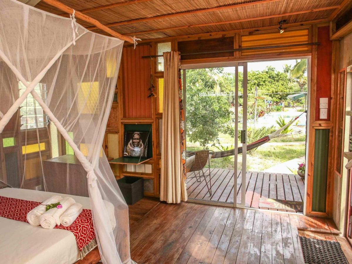 Mozambeat Motel Tofo Екстер'єр фото