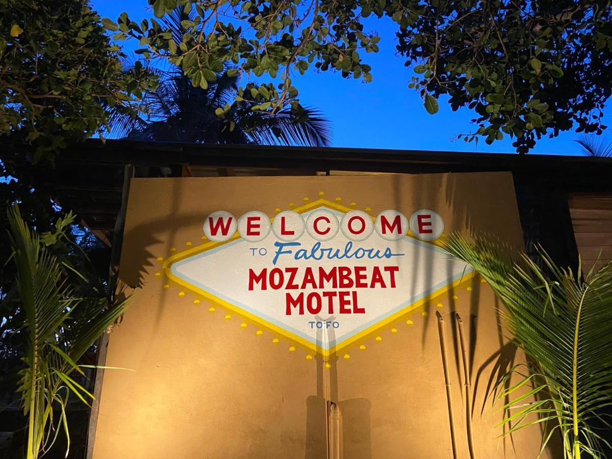 Mozambeat Motel Tofo Екстер'єр фото