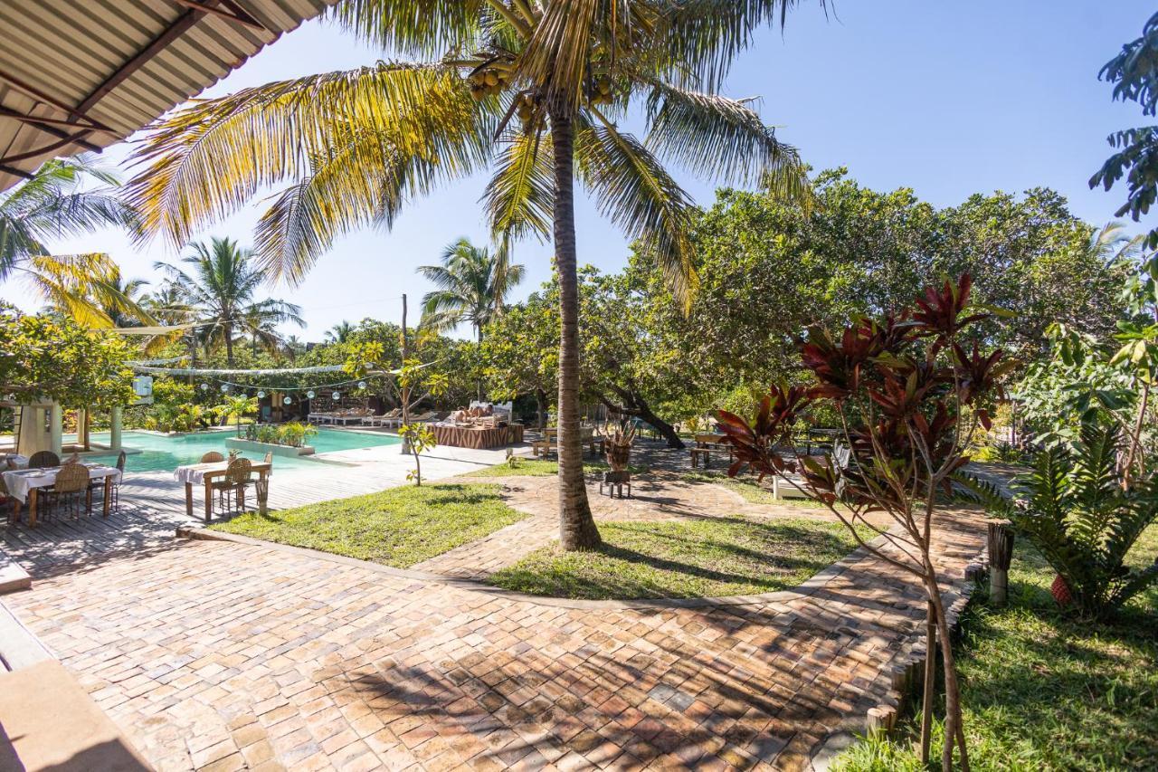 Mozambeat Motel Tofo Екстер'єр фото