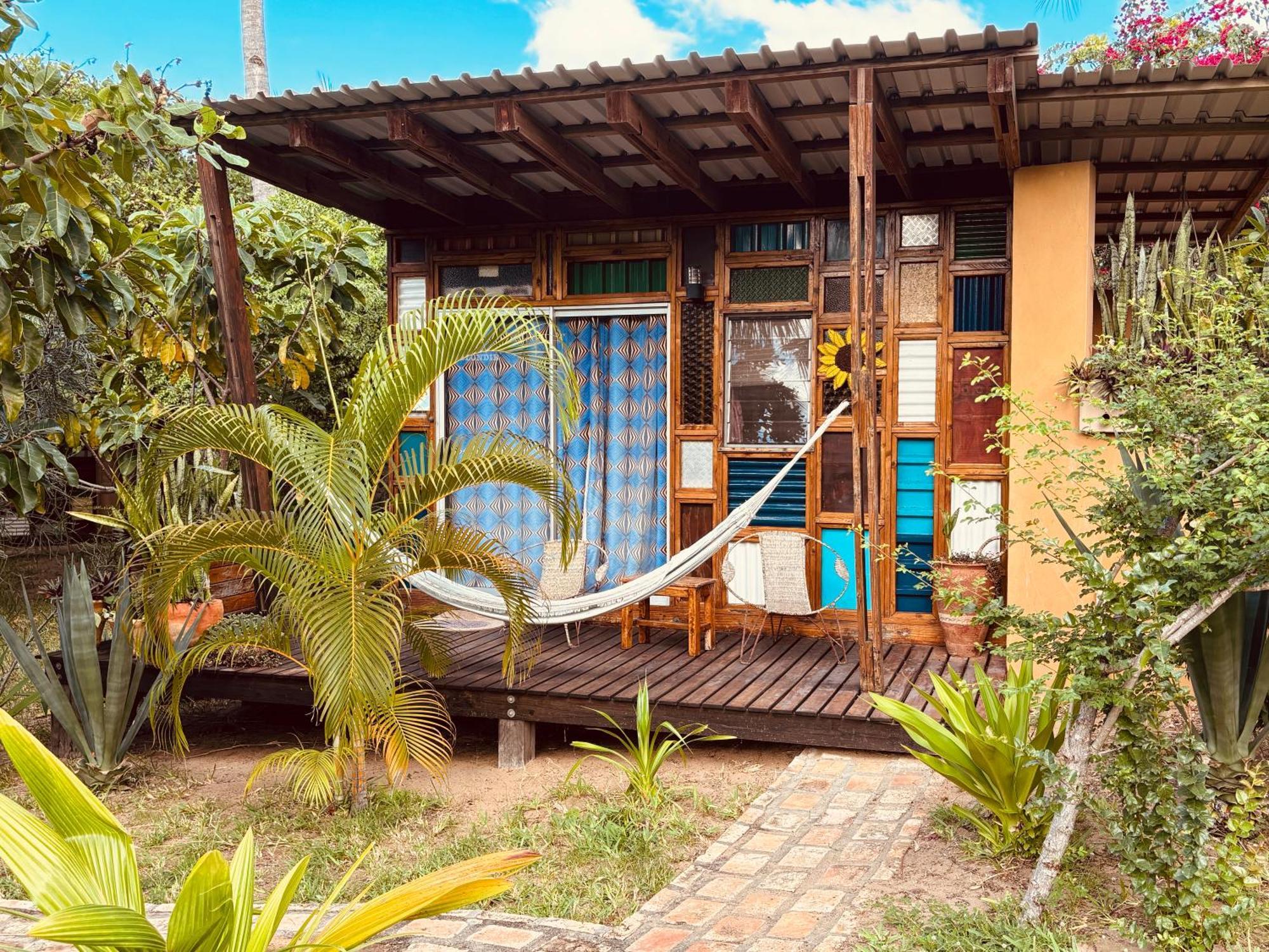 Mozambeat Motel Tofo Екстер'єр фото