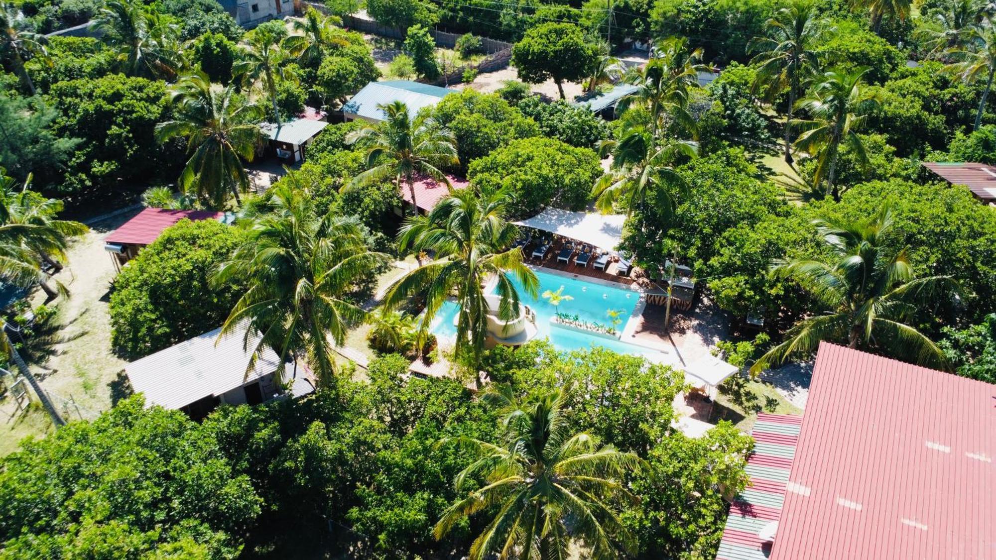 Mozambeat Motel Tofo Екстер'єр фото