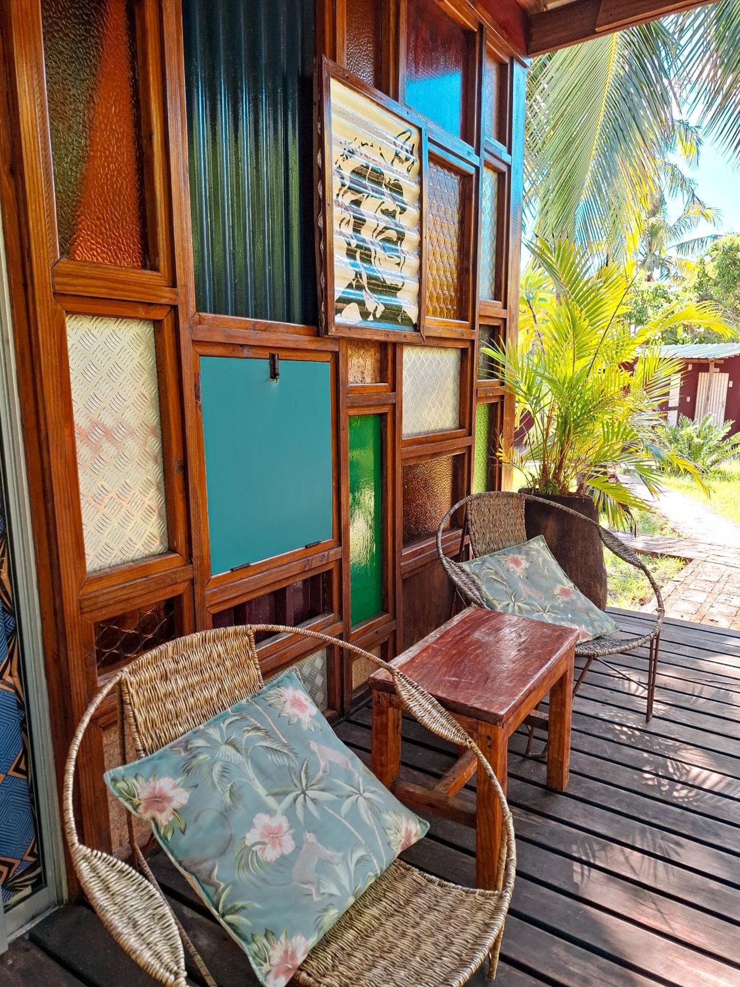 Mozambeat Motel Tofo Екстер'єр фото