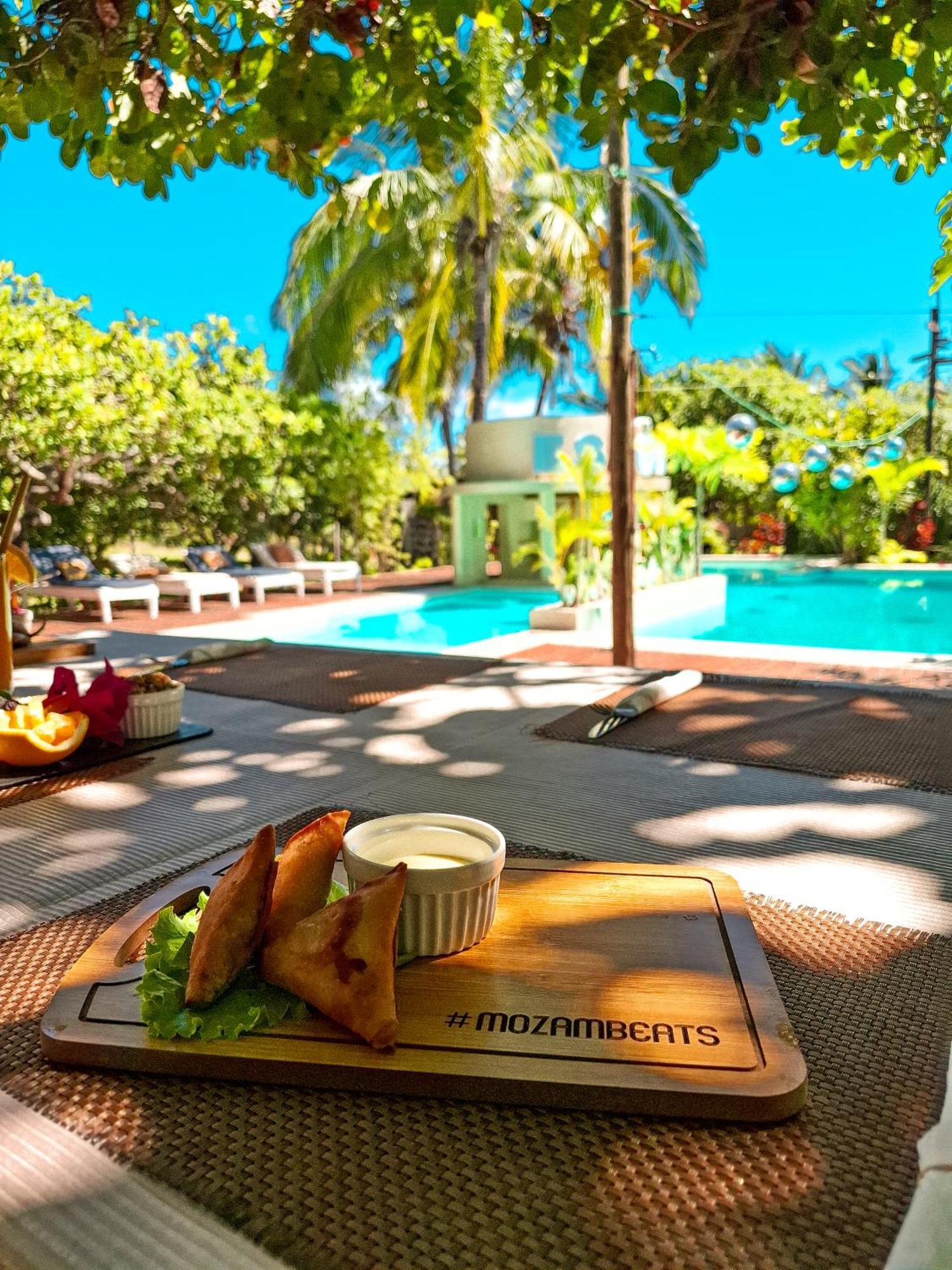 Mozambeat Motel Tofo Екстер'єр фото